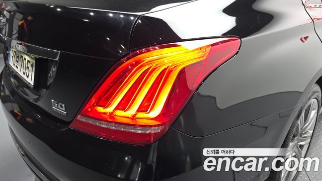 Genesis EQ900 5.0 GDI AWD Limousine Prestige 2016 — фото 23
