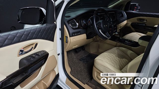 Kia Carnival Gasoline 9-seater Limousine(Special vehicle) 2020 — фото 10