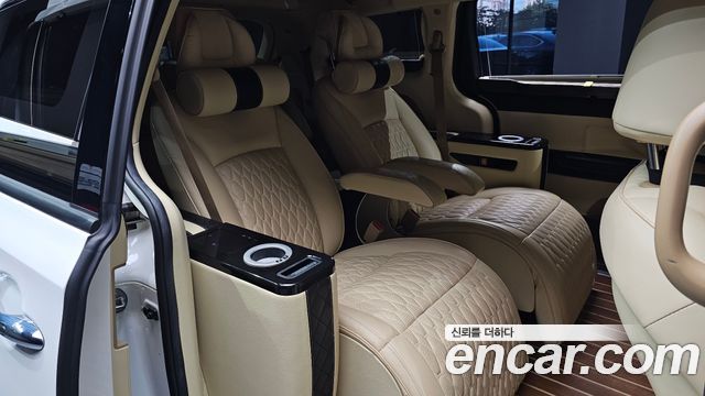 Kia Carnival Gasoline 9-seater Limousine(Special vehicle) 2020 — фото 12