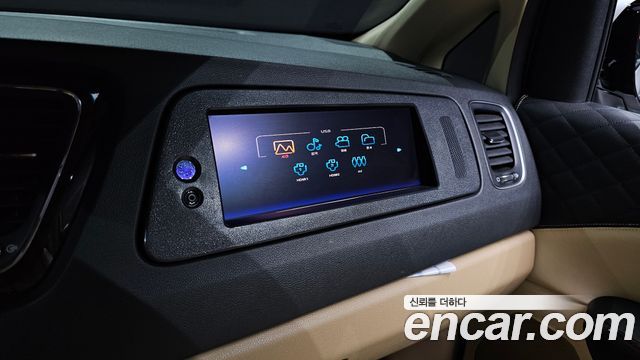 Kia Carnival Gasoline 9-seater Limousine(Special vehicle) 2020 — фото 16