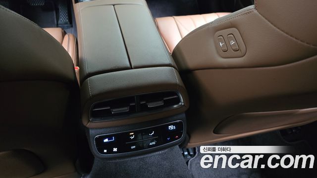 Genesis G80 (RG3) Gasoline 2.5 Turbo AWD 2023 — фото 29
