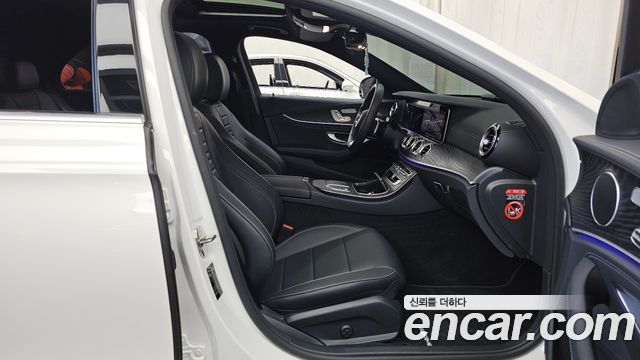 Mercedes-Benz E-Class (W213) E220d 4MATIC AMG Line 2021 — фото 11