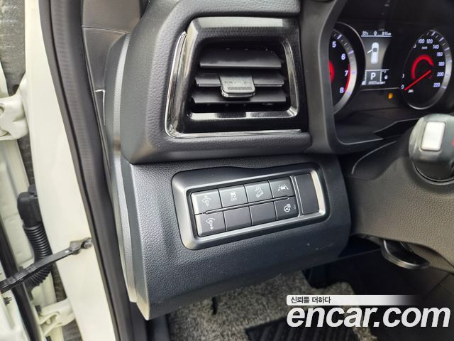KG Mobility (SsangYong) Very New Tivoli Gasoline 1.5 2WD V3 2022 — фото 15