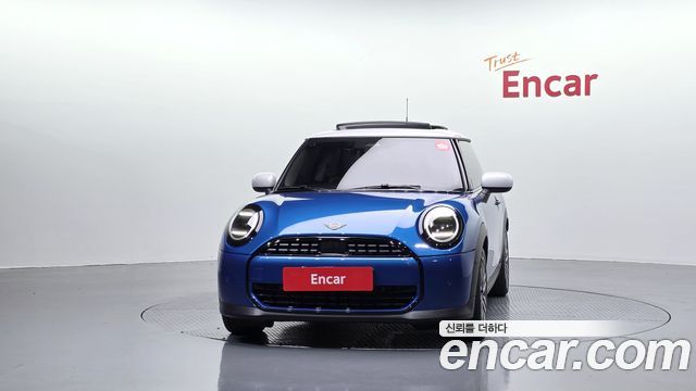 MINI Cooper C (IV) Classic 2025 — фото 3