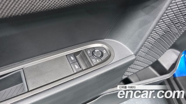 MINI Cooper C (IV) Classic 2025 — фото 24