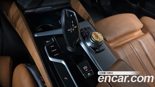 BMW 5 Series (G30) 530i xDrive M Sport Package 2017 — фото 9