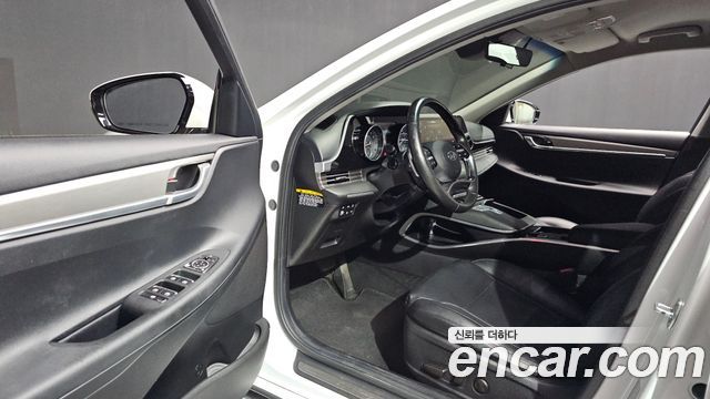 Hyundai Grandeur (IG) 3.0 LPi Rent Car Modern 2020 — фото 10