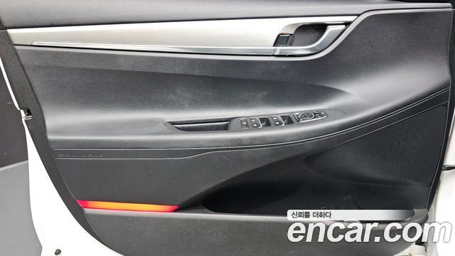 Hyundai Grandeur (IG) 3.0 LPi Rent Car Modern 2020 — фото 24