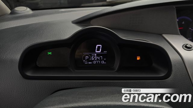 KG Mobility (SsangYong) Korando Turismo 4WD GT 11-seater 2014 — фото 8