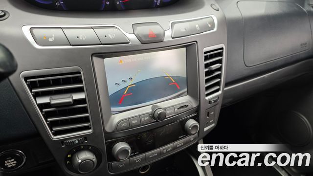KG Mobility (SsangYong) Korando Turismo 4WD GT 11-seater 2014 — фото 18
