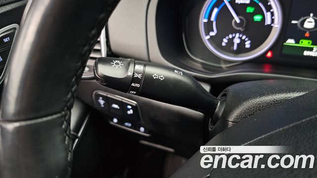 Hyundai Grandeur Hybrid (IG) Exclusive Special 2019 — фото 15