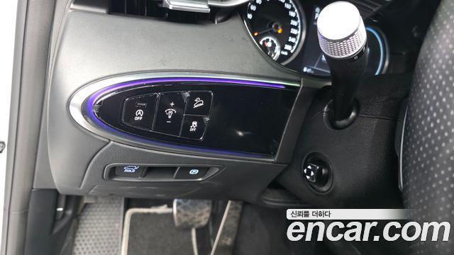 Genesis GV70 2.5T Gasoline 2WD 2023 — фото 19