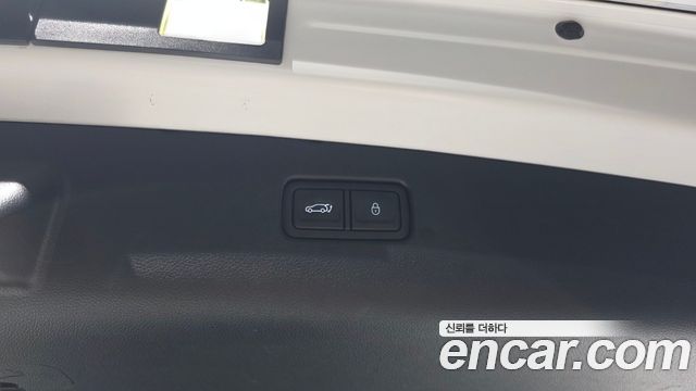 Genesis GV70 2.5T Gasoline 2WD 2023 — фото 32
