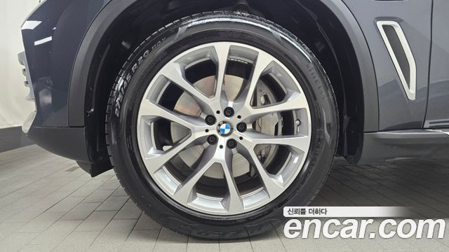 BMW X5 (G05) xDrive 45e xLine 2021 — фото 5