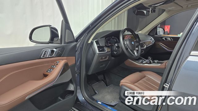 BMW X5 (G05) xDrive 45e xLine 2021 — фото 10