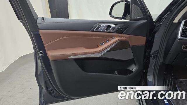 BMW X5 (G05) xDrive 45e xLine 2021 — фото 30
