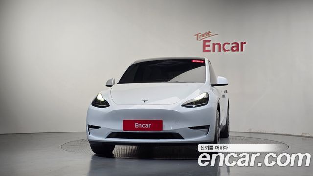 Tesla Model Y Long Range AWD 2024 — фото 3