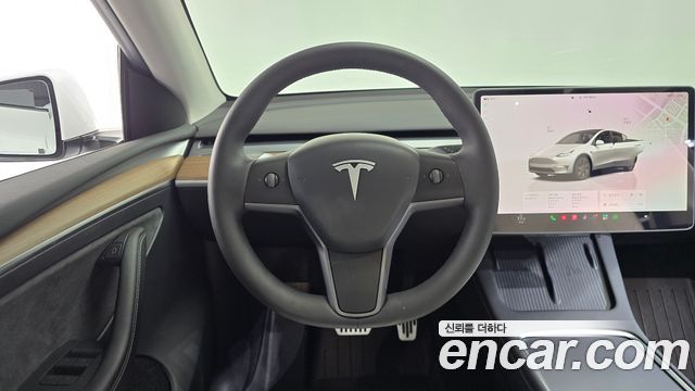 Tesla Model Y Long Range AWD 2024 — фото 17