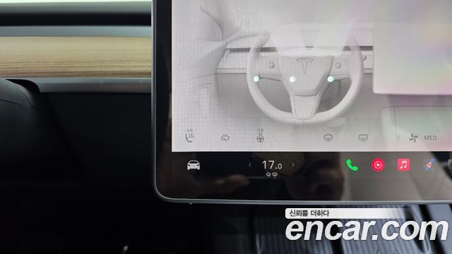 Tesla Model Y Long Range AWD 2024 — фото 19