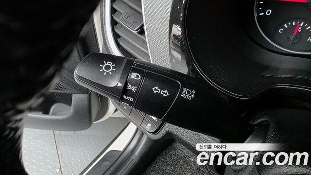 Kia Seltos Gasoline 1.6 Turbo 2WD Trendy 2020 — фото 19