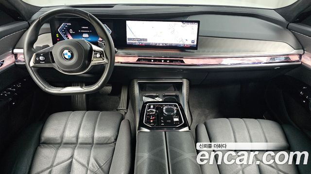 BMW 7 Series (G70) 740i sDrive Design Pure Excellence 2023 — фото 7