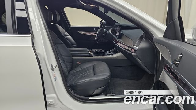 BMW 7 Series (G70) 740i sDrive Design Pure Excellence 2023 — фото 32