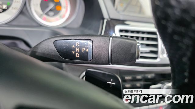 Mercedes-Benz E-Class (W212) E220 Bluetec Avantgarde 2015 — фото 9