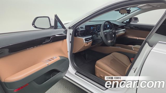 Hyundai Grandeur (GN7) 2,5 Gasoline 2WD Premium 2023 — фото 10