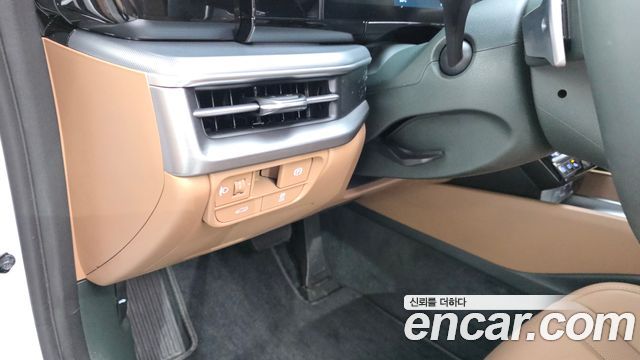 Hyundai Grandeur (GN7) 2,5 Gasoline 2WD Premium 2023 — фото 27