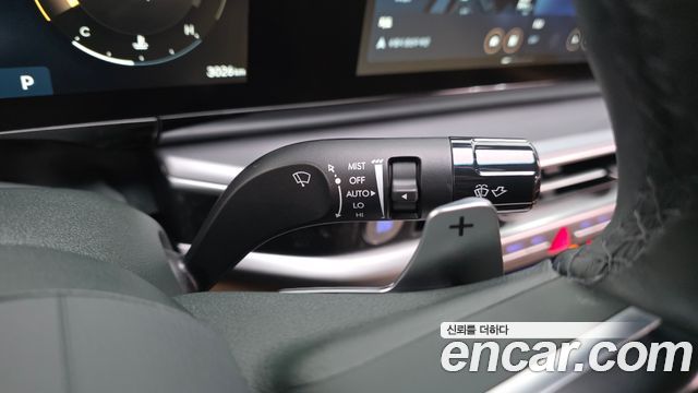 Hyundai Grandeur (GN7) 2,5 Gasoline 2WD Premium 2023 — фото 29