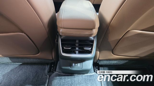 Hyundai Grandeur (GN7) 2,5 Gasoline 2WD Premium 2023 — фото 33