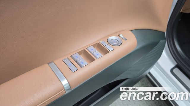Hyundai Grandeur (GN7) 2,5 Gasoline 2WD Premium 2023 — фото 34