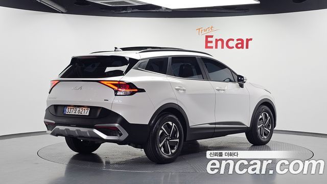Kia Sportage Hybrid (V) Prestige 2WD 2023 — фото 2