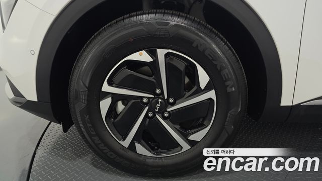 Kia Sportage Hybrid (V) Prestige 2WD 2023 — фото 5
