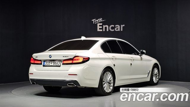 BMW 5 Series (G30) 530i xDrive Luxury 2021 — фото 2