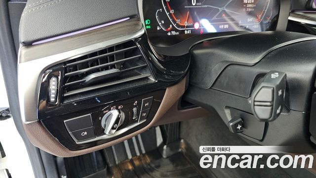 BMW 5 Series (G30) 530i xDrive Luxury 2021 — фото 33