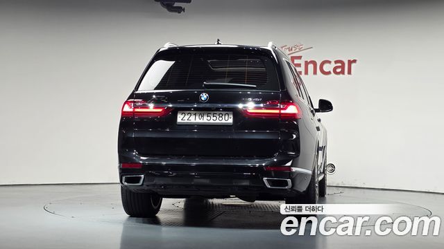 BMW X7 (G07) xDrive 40i Design Pure Excellence 6-Seater 2020 — фото 4