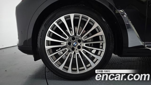 BMW X7 (G07) xDrive 40i Design Pure Excellence 6-Seater 2020 — фото 5