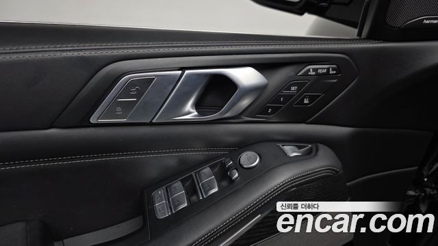 BMW X7 (G07) xDrive 40i Design Pure Excellence 6-Seater 2020 — фото 18