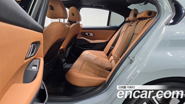 BMW 3 Series (G20) 320i M Sport 2023 — фото 12