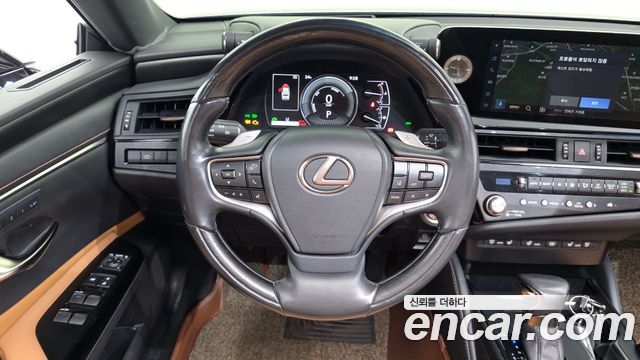 Lexus ES300h (VII) Luxury Plus 2023 — фото 13
