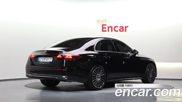 Mercedes-Benz E-Class (W214) E450 4MATIC Exclusive 2026 — фото 2