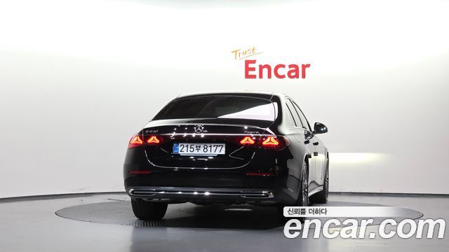Mercedes-Benz E-Class (W214) E450 4MATIC Exclusive 2026 — фото 4