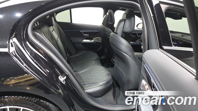 Mercedes-Benz E-Class (W214) E450 4MATIC Exclusive 2026 — фото 12