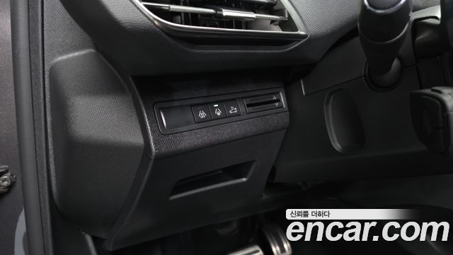 Peugeot 3008 (II) 1.2 Pure Tech GT 2024 — фото 22