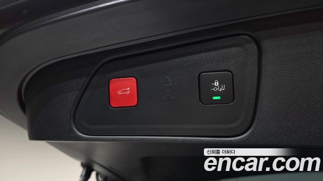 Peugeot 3008 (II) 1.2 Pure Tech GT 2024 — фото 42