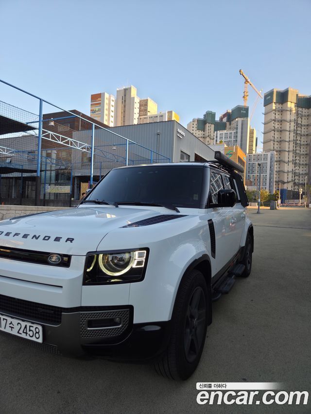 Land Rover Defender (L663) 110 P300 X-Dynamic SE 2023 — фото 5