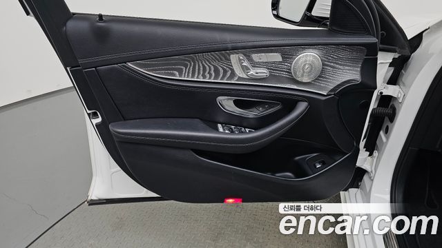 Mercedes-Benz E-Class (W213) E350 4MATIC AMG Line 2021 — фото 30