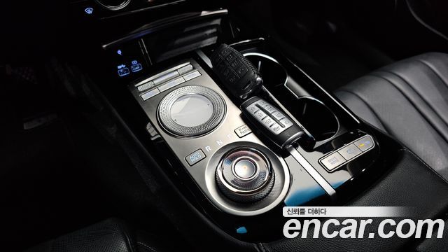 Genesis G80 (RG3) Gasoline 2.5 Turbo AWD 2022 — фото 9