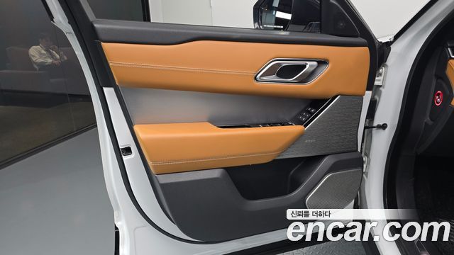 Land Rover Range Rover Velar 3.0 P400 R-Dynamic HSE 2021 — фото 30